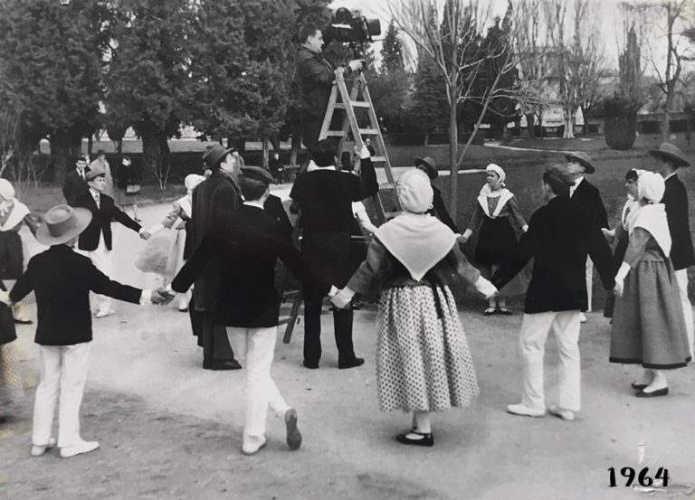 1964